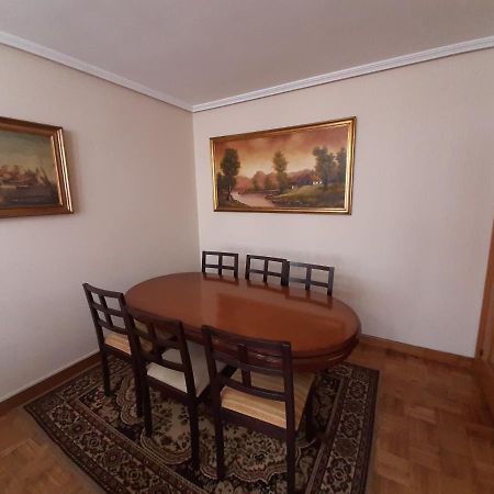 Arriondas Toyos Iroko Bagian luar foto